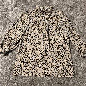 Gathered Camel blouse with black dots